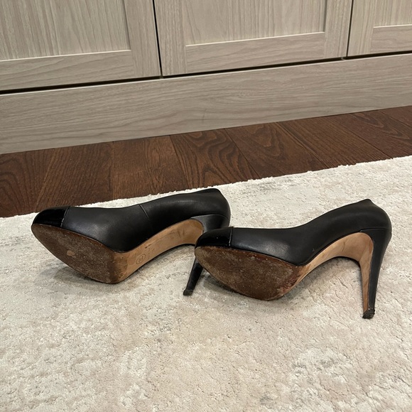 Chanel Black Patent Cap Pump - Picture 7 of 12